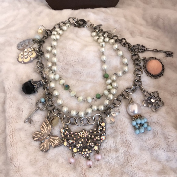 Beautiful plunder multi strand necklace - Picture 4 of 5